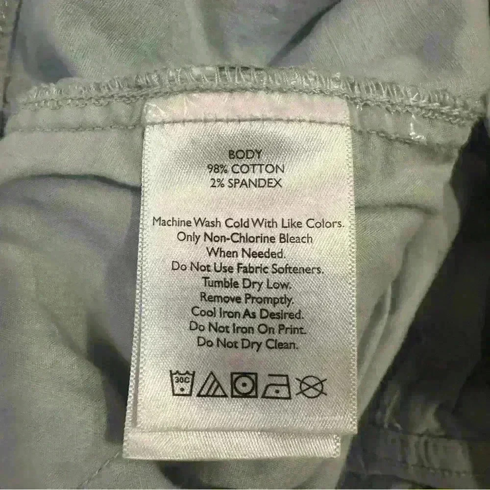 Women’s Eddie Bauer Shorts - Picture 4 of 9